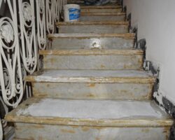 Scala in ristrutturazione Hotel Minerva